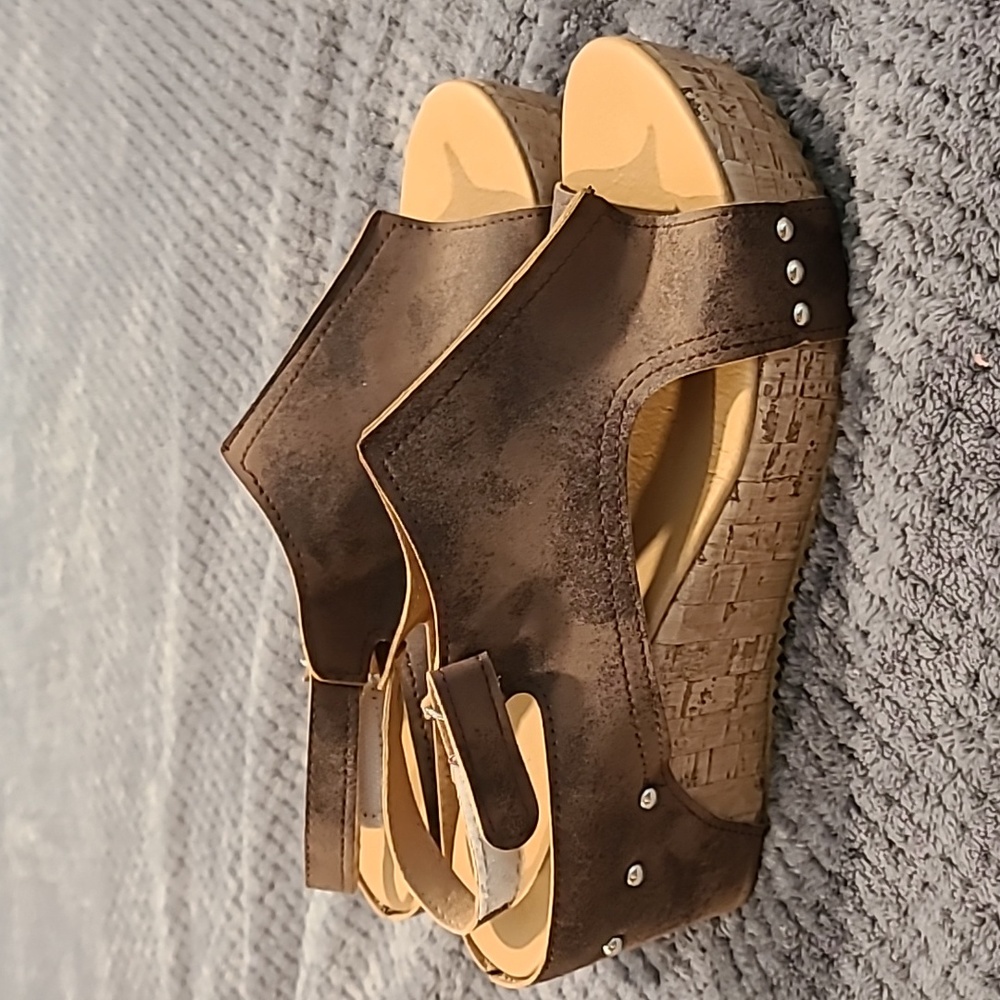 BRAND NEW brown studded wedge sandals!!!